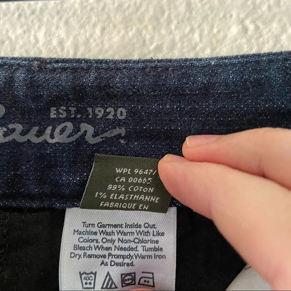 Eddie Bauer Dark Wash Denim Skirt 8 Classic Casual Everyday Style - Picture 5 of 8